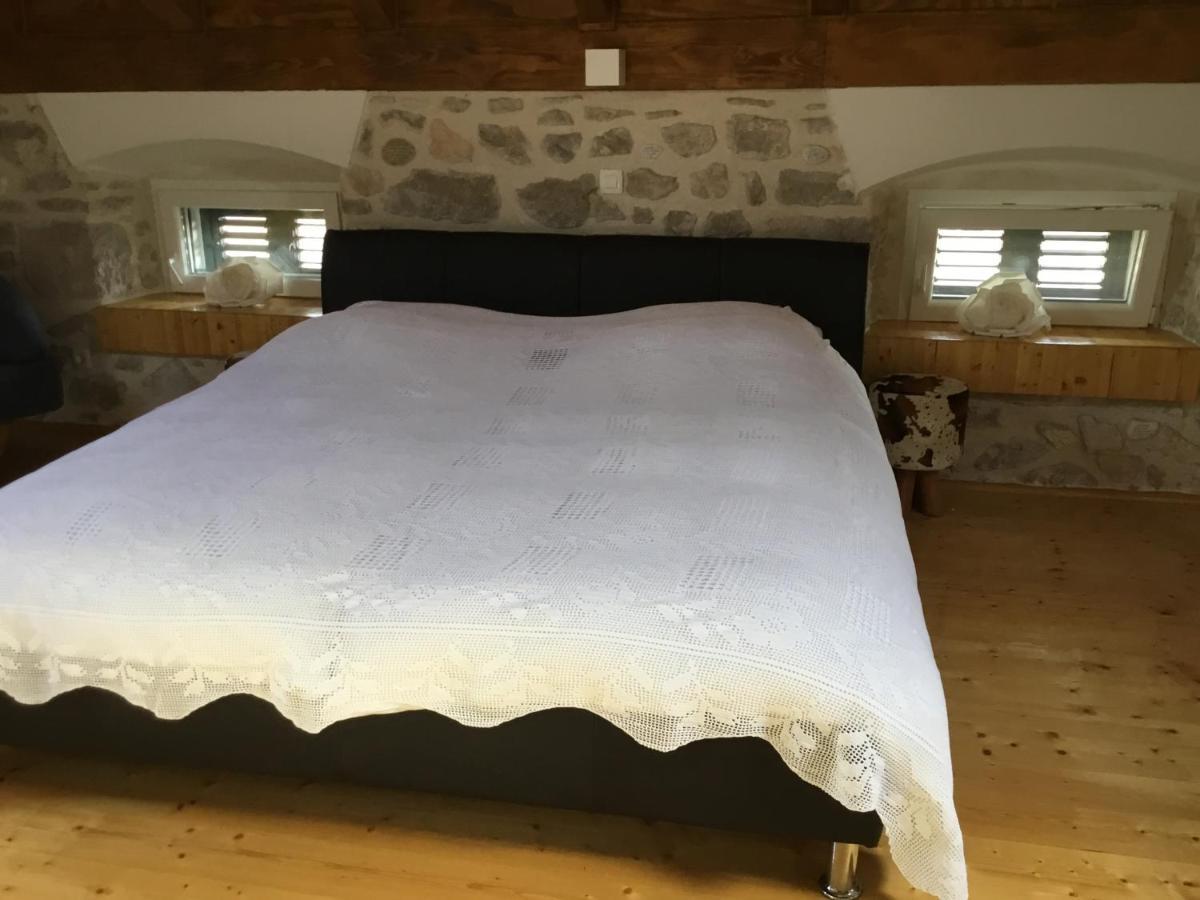 Villa Stein Haus Pirovac Esterno foto